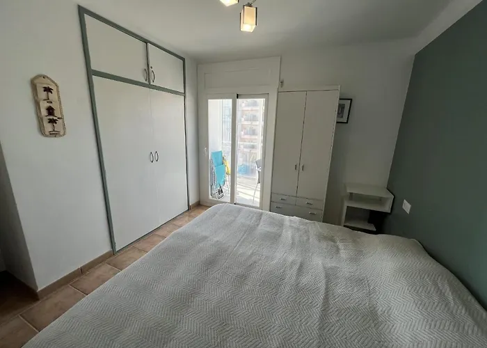 Appartement Front De 35 *