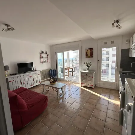 Apartment Front De 35