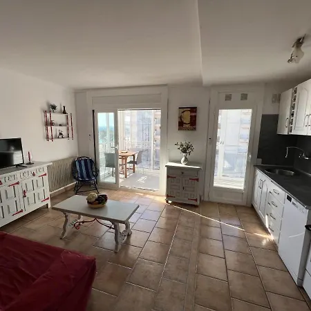 Apartment Front De 35